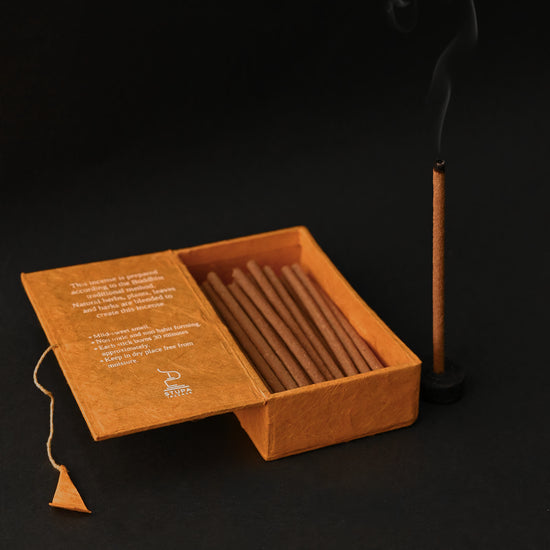 Himalayan_Cedar_Woods_Incense_Sticks