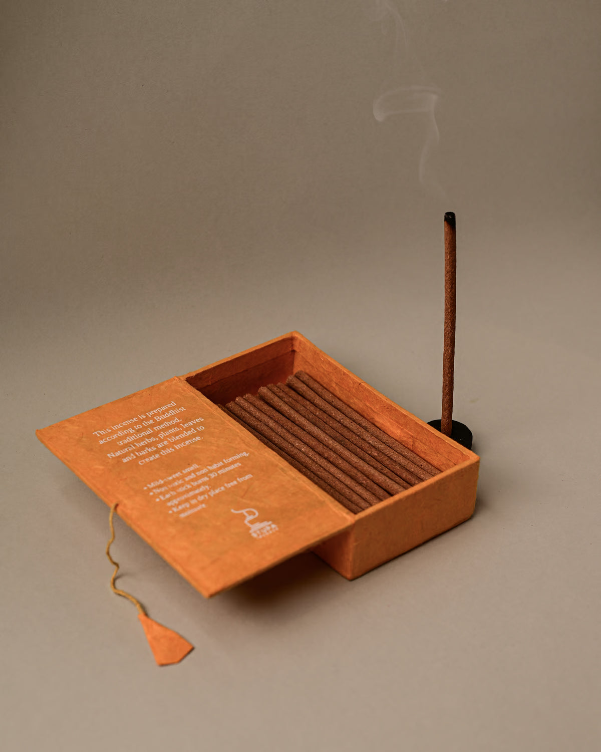 Himalayan_Cedar_Woods_Incense_Sticks_e3a60a4d-f9f9-41ba-8805-873bbec96aa3