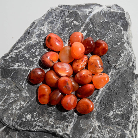 Red-Carnelian-Tumbled-Stones-Maison-Etherique-Dubai-2 - Maison Éthérique