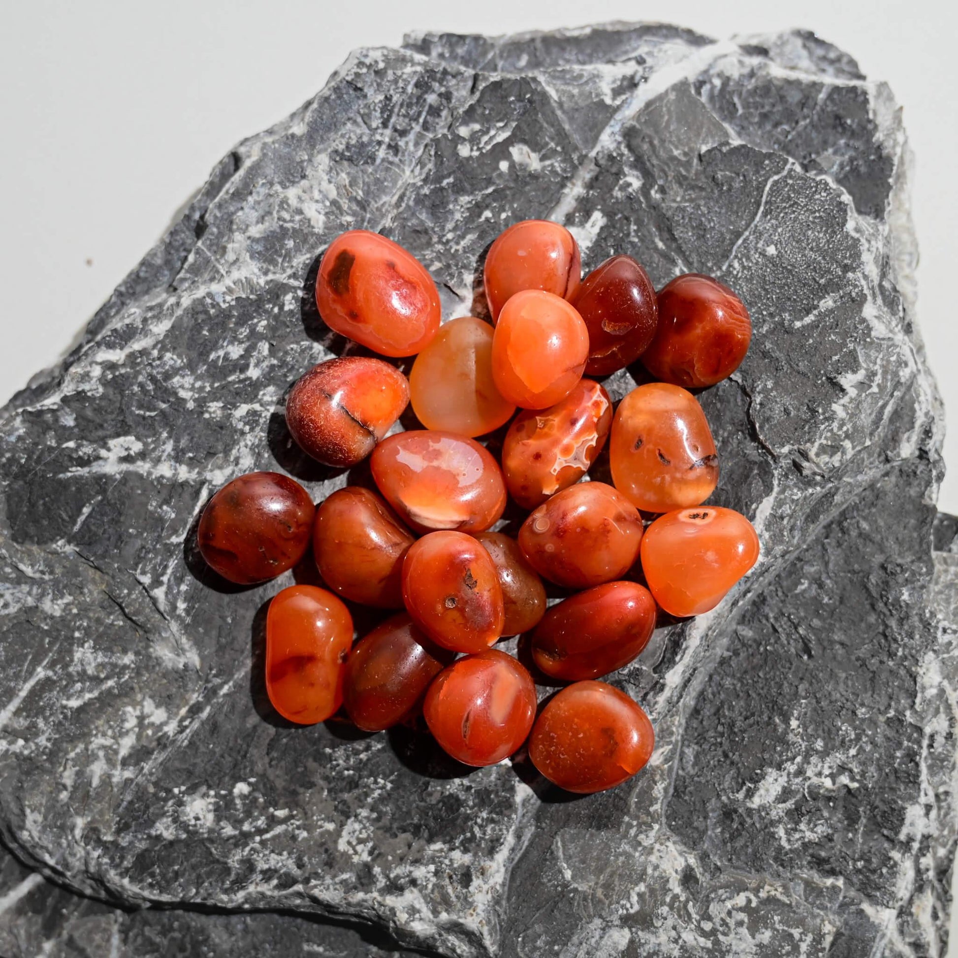 Red-Carnelian-Tumbled-Stones-Maison-Etherique-Dubai-2 - Maison Éthérique