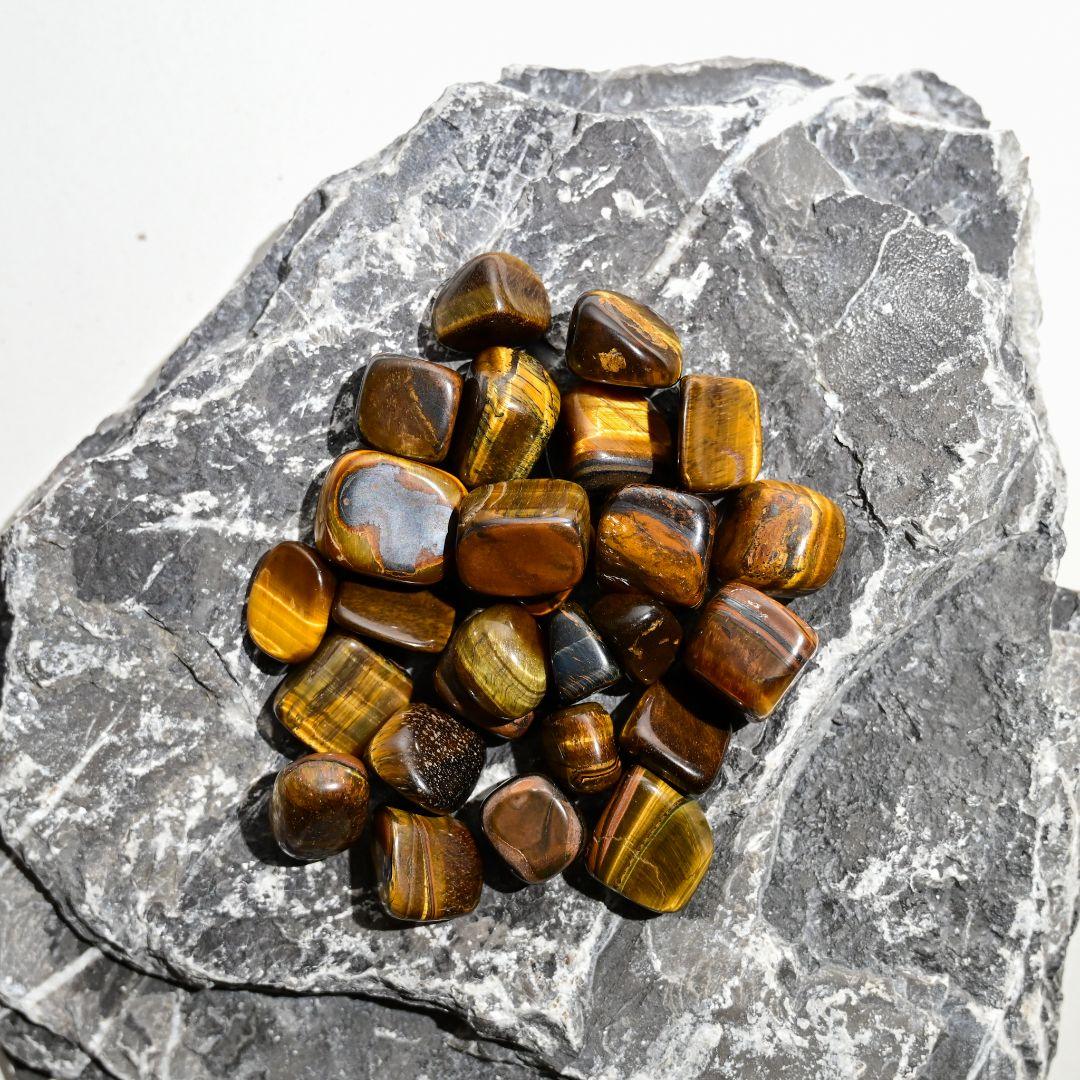 Tiger-Eye-Tumbled-Stone-Maison-Etherique-Dubai-1 - Maison Éthérique