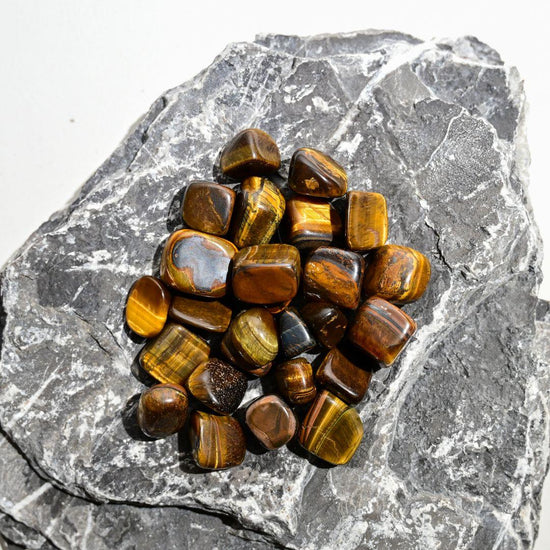 Tiger-Eye-Tumbled-Stone-Maison-Etherique-Dubai-9 - Maison Éthérique