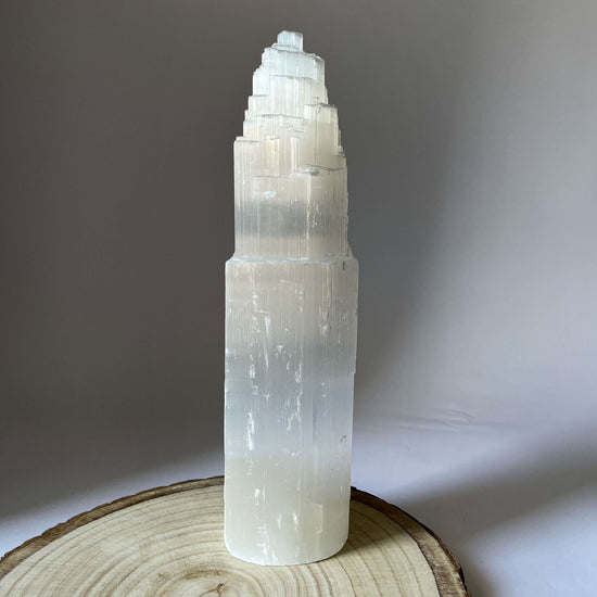 Selenite-Crystal-Tower-40cm-Maison-Etherique-Dubai-2 - Maison Éthérique